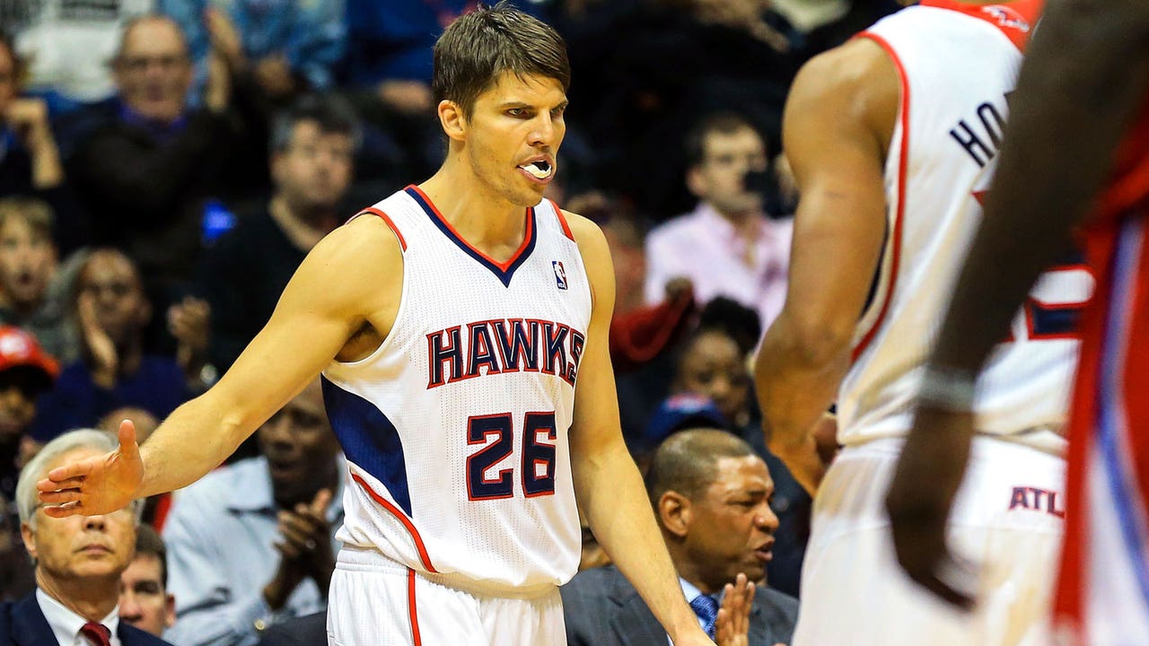 Korver buries eight treys as Hawks crown Kings